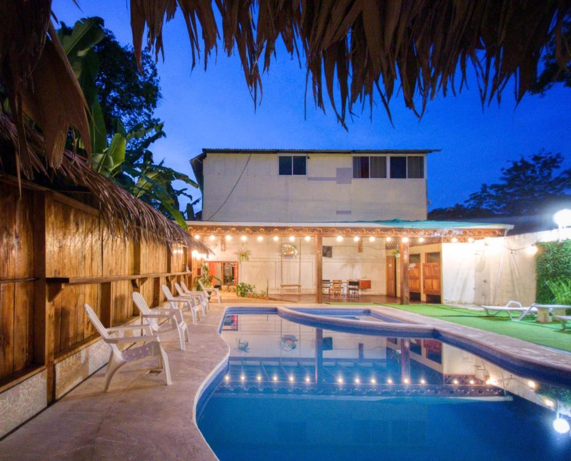Hotel Liah'S Tortuguero Bagian luar foto