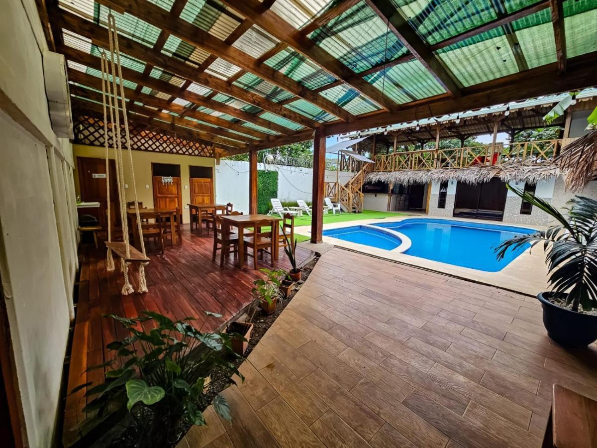 Hotel Liah'S Tortuguero Bagian luar foto