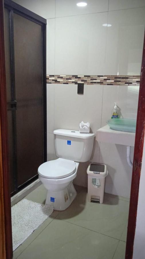 Hotel Liah'S Tortuguero Bagian luar foto