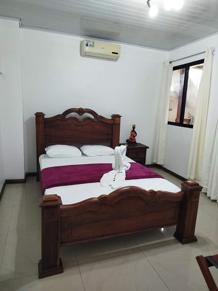 Hotel Liah'S Tortuguero Bagian luar foto